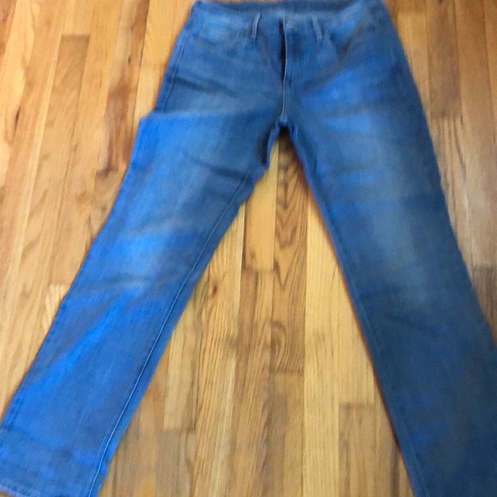 Levi’s size 10 length 33 light wash jeans